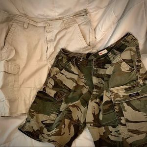 2 Pair of Men’s Wrangler cargo Shorts